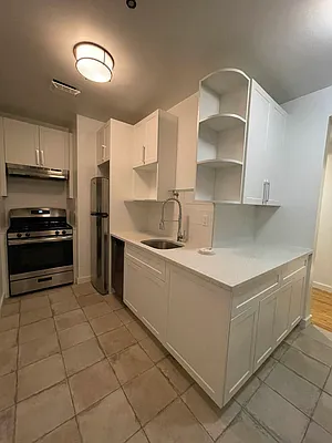 Rented by Voro NYC | media 33