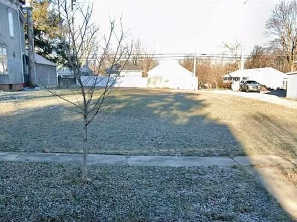 525 N Detroit St, Kenton, OH 43326