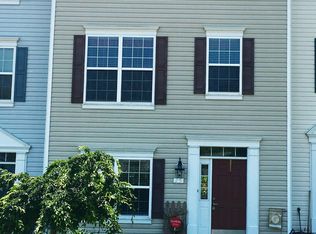 25 Battalion Ct, Bunker Hill, WV 25413