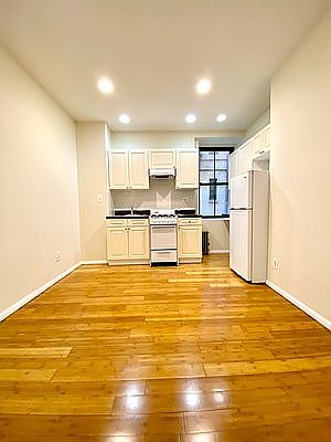 1st image of 509 E 78th St APT 1a