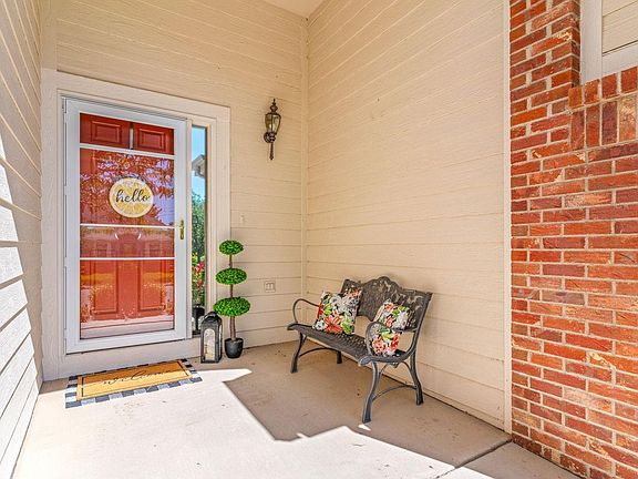 2nd image of 4007 Don Fox Cir