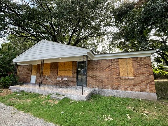 2nd image of 1766 Cincinnati Rd