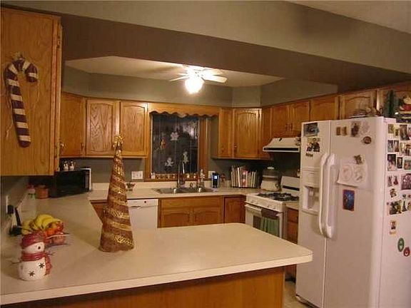 oak cabinets and snack bar