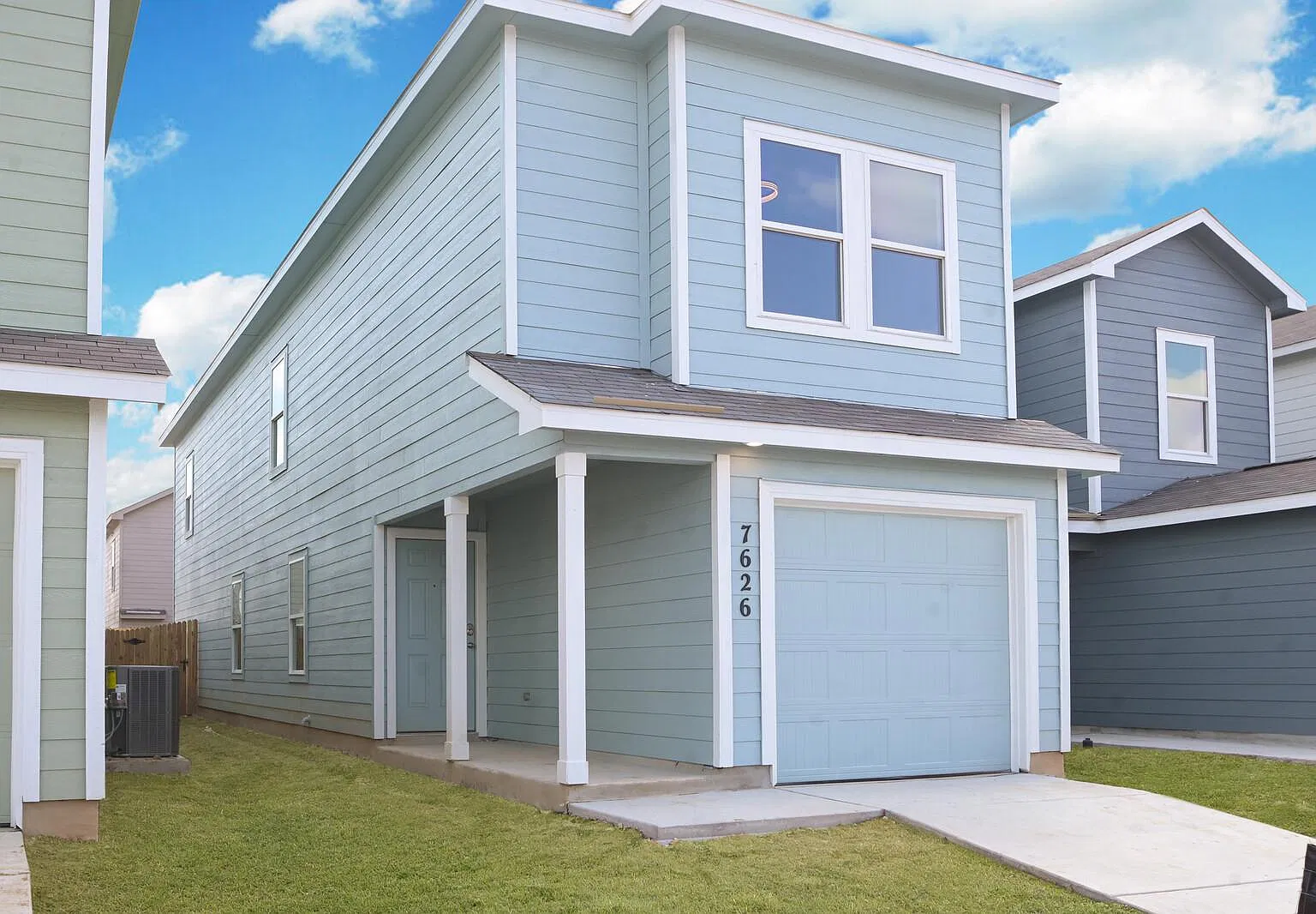 4 bed, 2.5 bath, 1530 sqft, $1,625 — Photo 1
