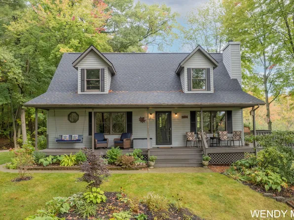 14513 Boom Rd, Spring Lake, MI 49456