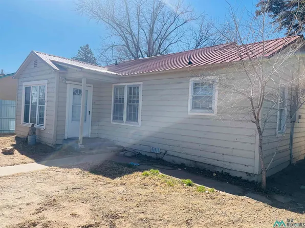 804 S Dallas Ave, Portales, NM 88130