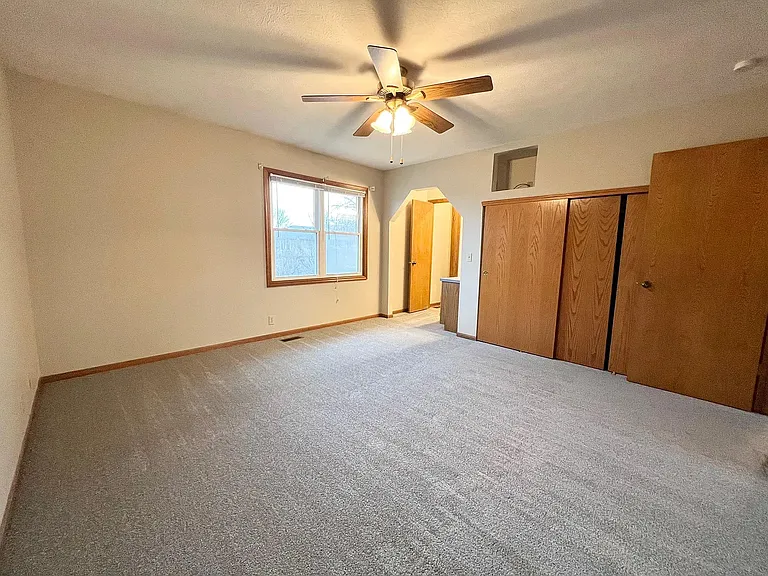 5819 N 127th Avenue Cir — Photo 30
