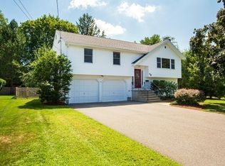 26 Pilgrim Rd, Needham, MA 02492
