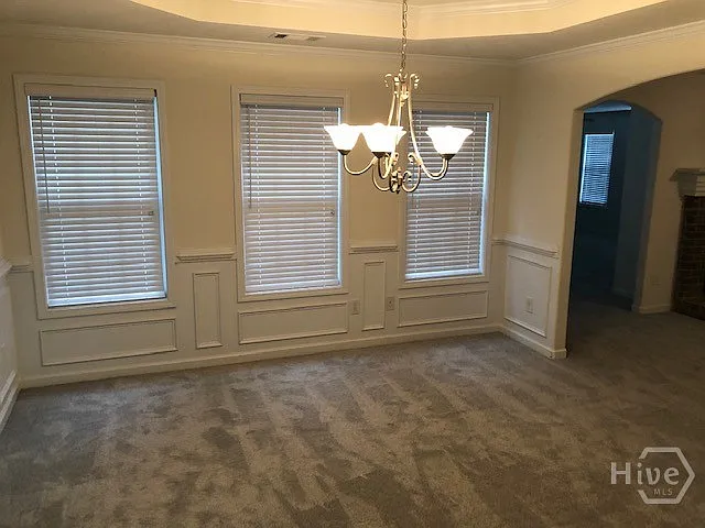 225 Lexington Cir — Photo 19