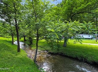 553 Caney Creek Rd, Sevierville, TN 37863