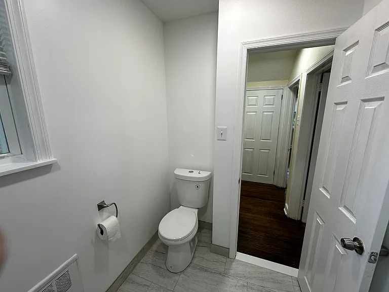 1st Floor Bathroom