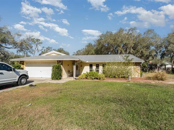 2776 Nichols Rd, Lithia, FL 33547