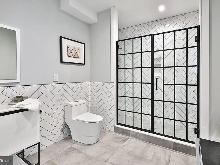 1612 Cambridge St #-203 — Photo 10