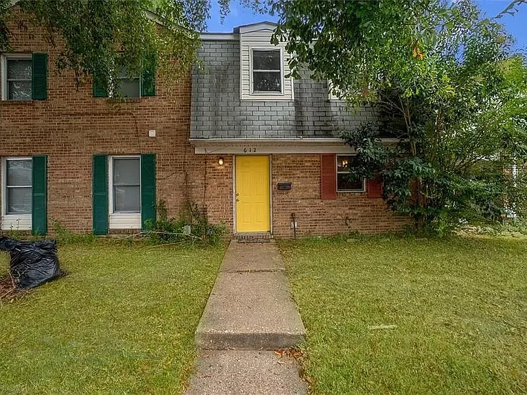 612 Red Horse Ln — Photo 5