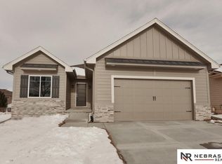 14454 Read St, Bennington, NE 68007