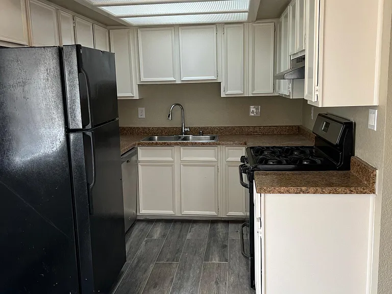 11108 La Quinta Pl #D — Photo 9