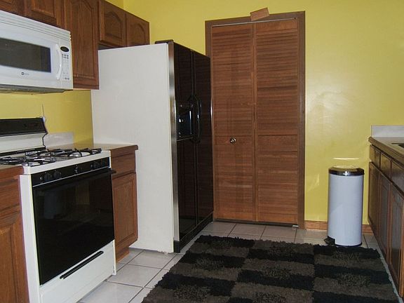 2nd image of 8655 Scenicview Dr