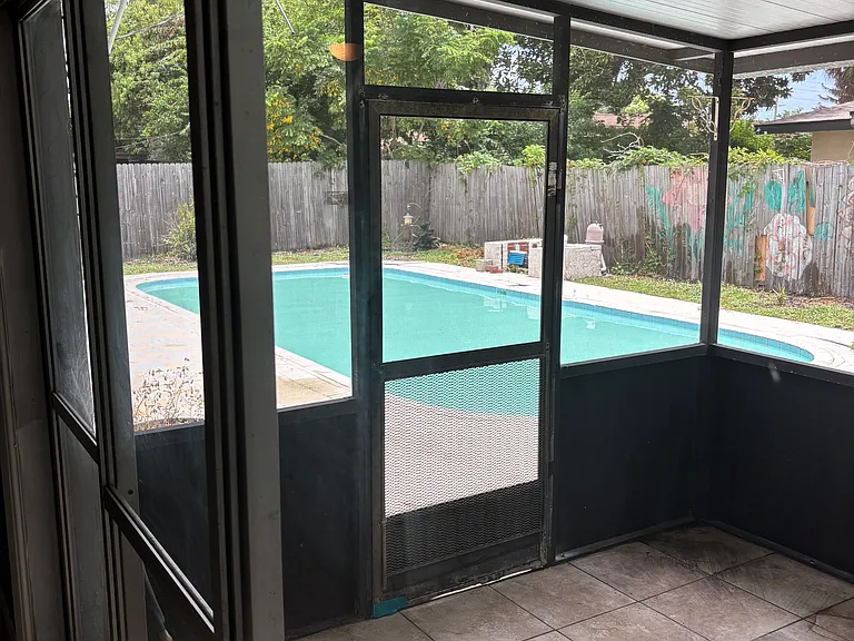1147 Barbara Dr — Photo 20