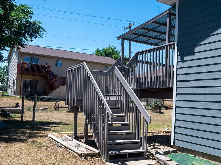 549 Hanover Dr — Photo 29