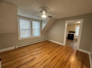 17 Central St #4, Derry, NH 03038