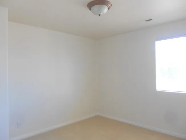 1078 S 500 East Cir — Photo 6