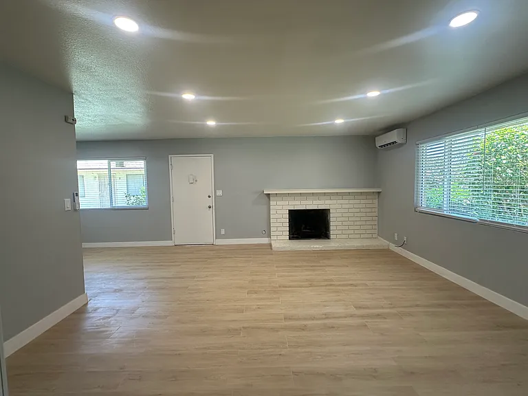1413 Springfield St #A — Photo 8