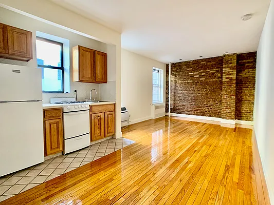 Rented by J & L Holding Corporation | media 9