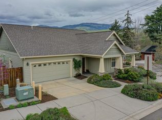 73 Randy St, Ashland, OR 97520