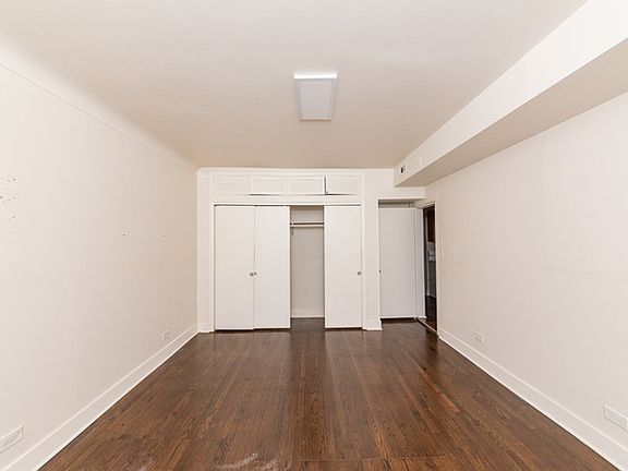 2nd image of 5742 N Milwaukee Ave #2B