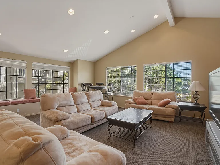 675 Oak Run Trl #301 — Photo 28