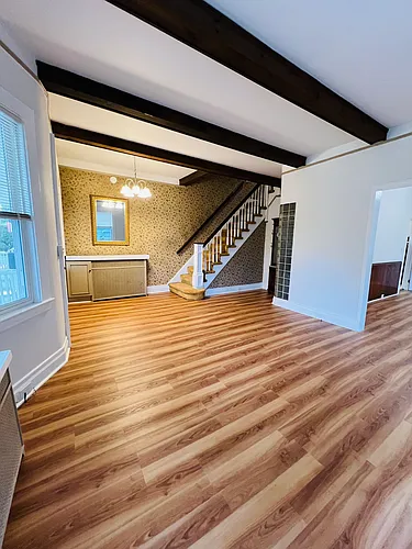 82 Quinby Ave Photo 1