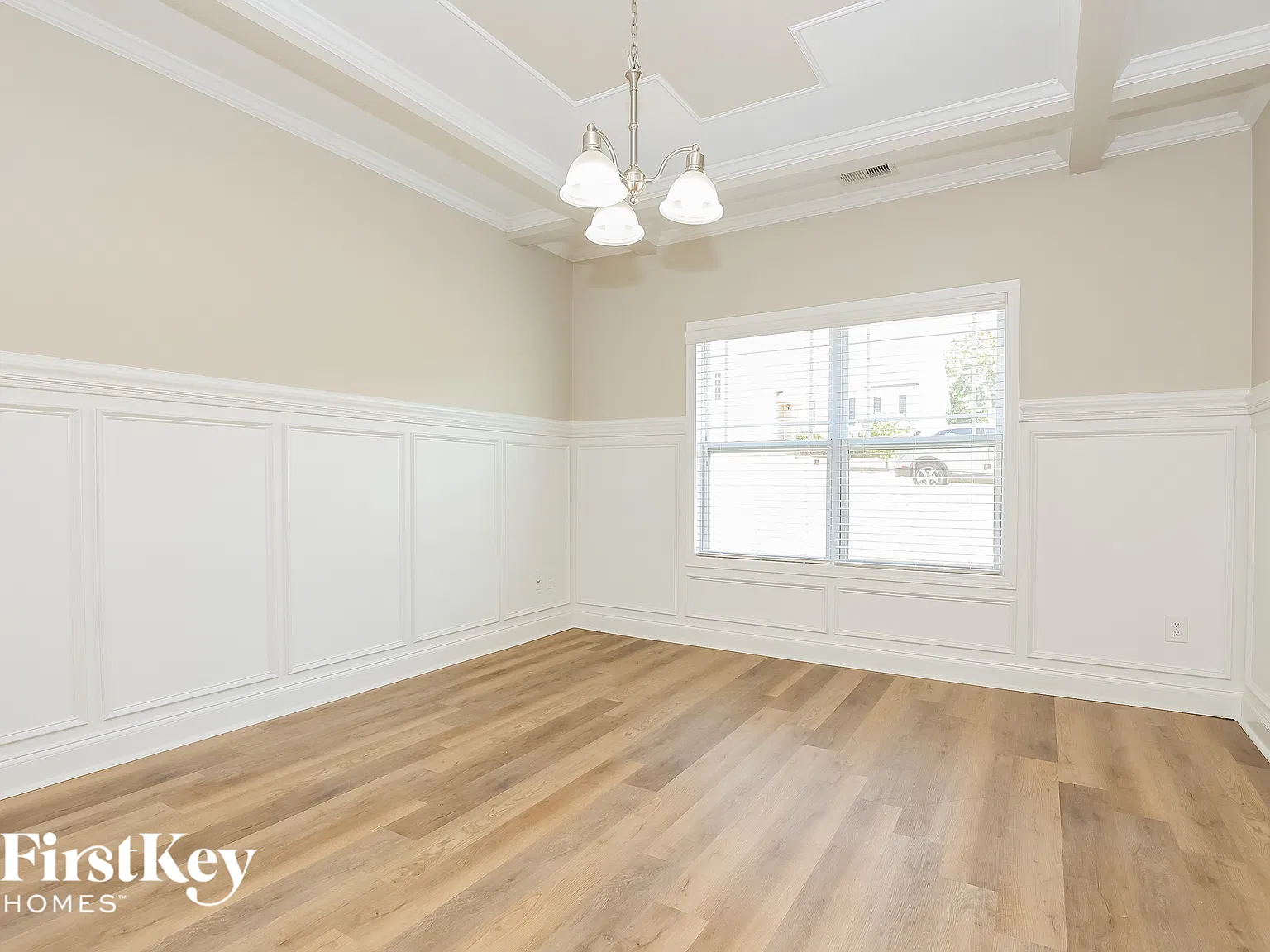 4 bed, 2.5 bath, 2519 sqft, $2,145 — Photo 4