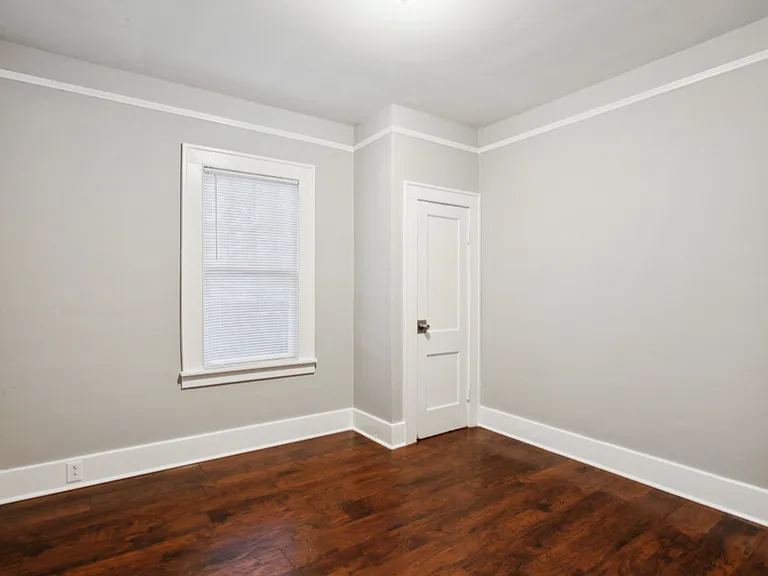 1203 E 38th St — Photo 14