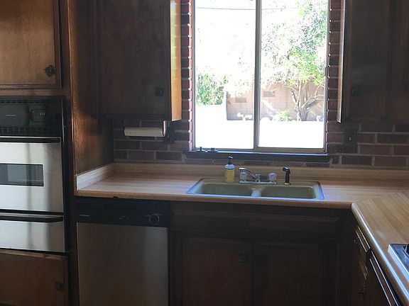 4th image of 7639 Royer Ave