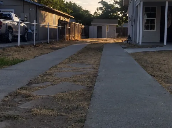 820 S Irwin St, Hanford, CA 93230