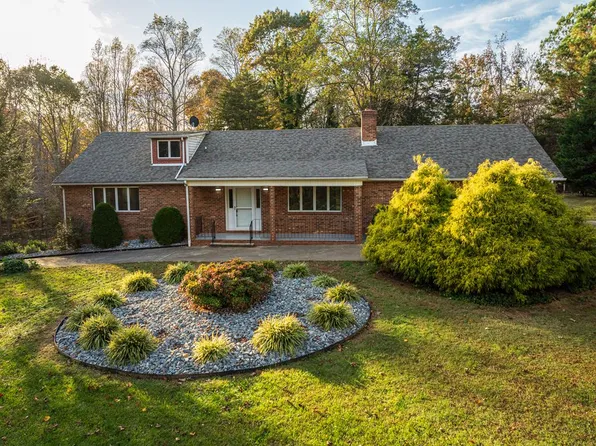 14173 L P Bailey Memorial Hwy, Nathalie, VA 24577
