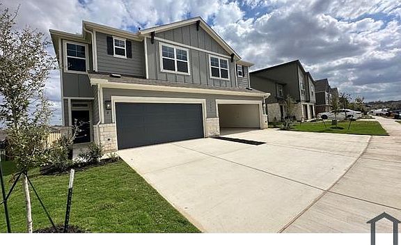3rd image of 7425 Sparkling Light Dr