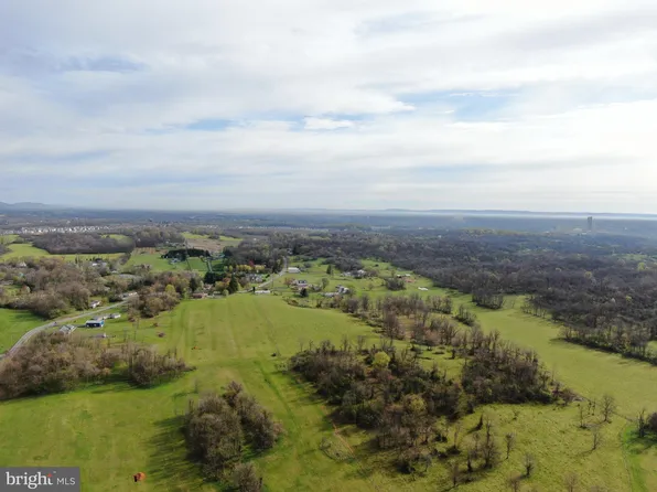 2-65.18 Apple Harvest Dr, Martinsburg, WV 25403