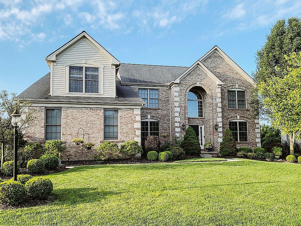 1st image of 20329 Donegal Ln
