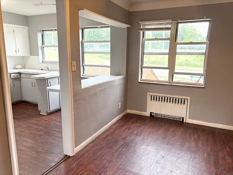 1384 N Cove Blvd #3 — Photo 10