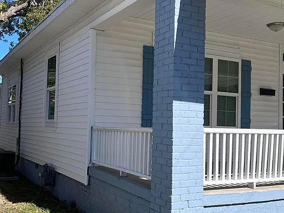 2nd image of 424 E Blount St