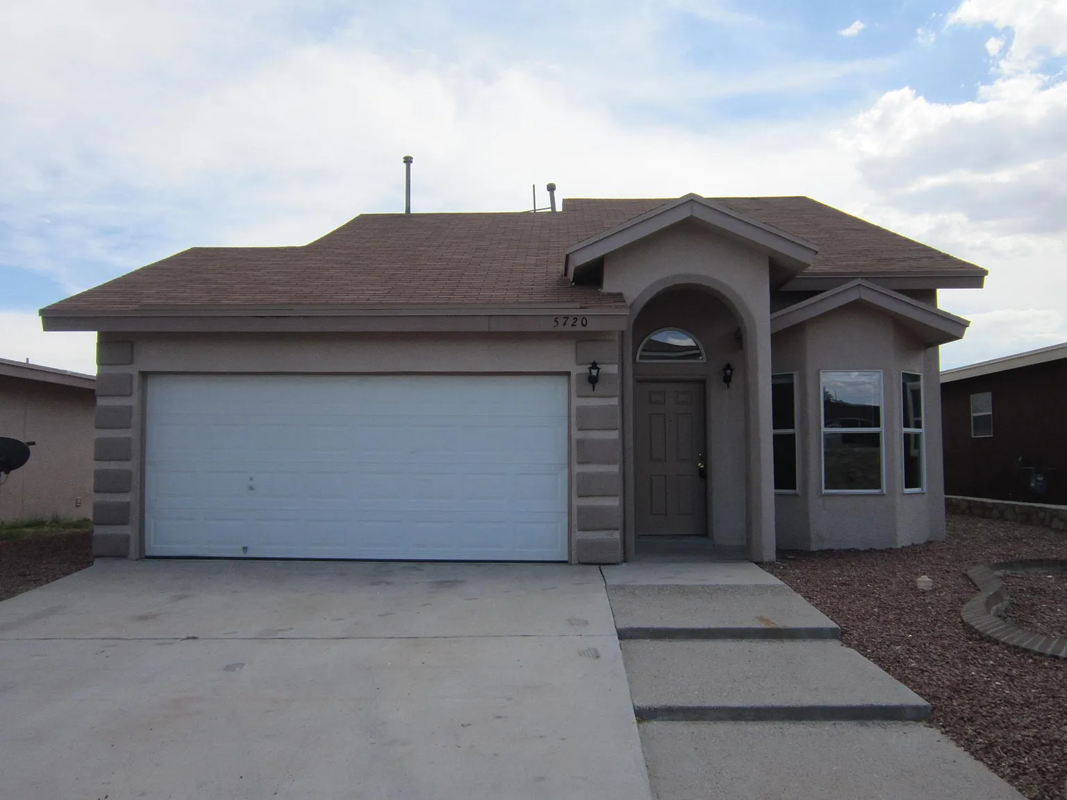 3 bed, 1488 sqft, $1,575 — Photo 1