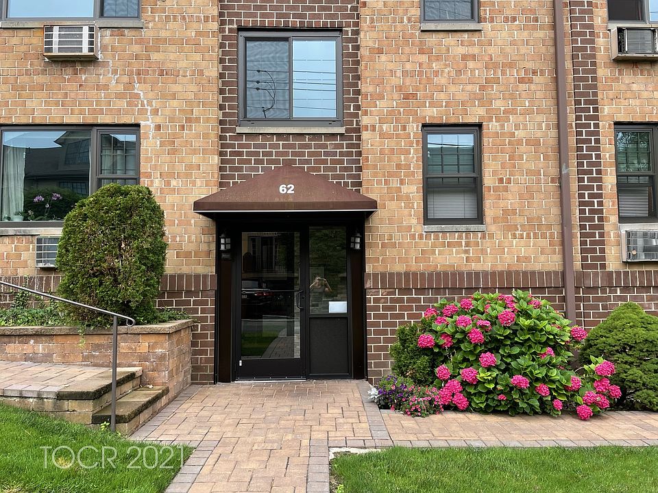 1st image of 62 Crescent Pl APT 2D