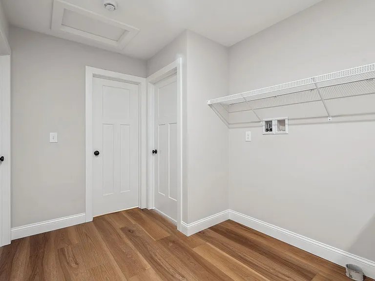 Bayberry Commons- 3 Bedroom 2.5 Bath Townhomes with 2 Car Garage — Photo 83
