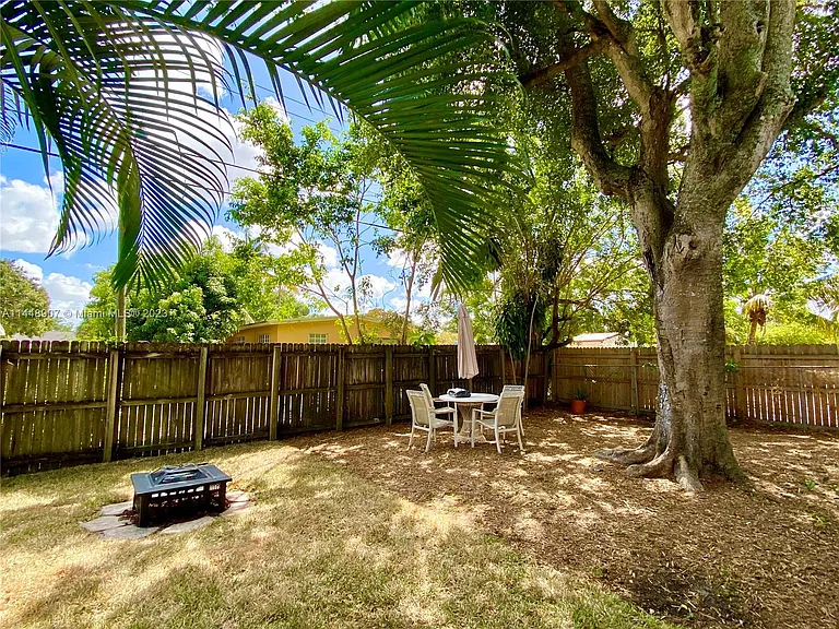 3440 SW 20th St — Photo 32