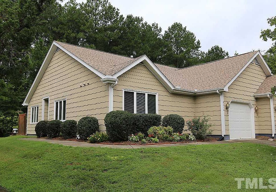 1st image of 4214 Pin Oak Dr