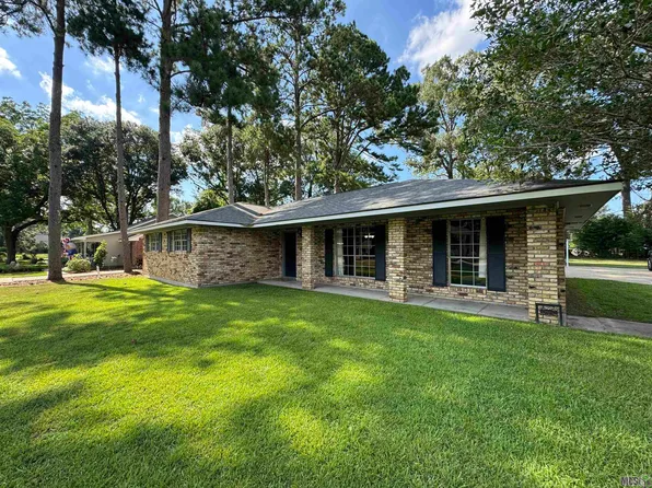 9693 Charlotte Armstrong Dr, Saint Francisville, LA 70775