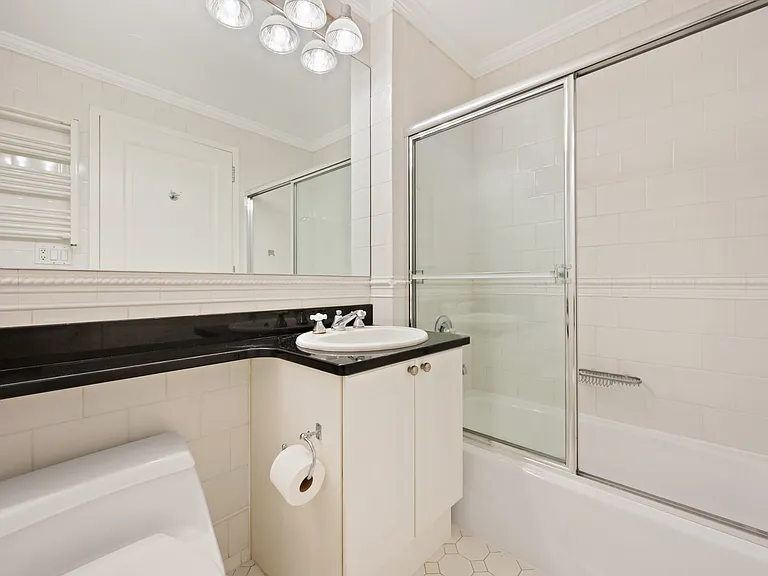 404 E 76th St #4M — Photo 8