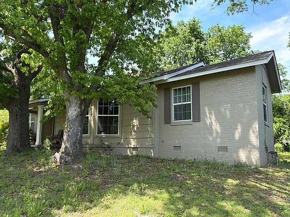2nd image of 18 Crape Myrtle Rd