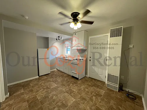 1591 Zener St Photo 1